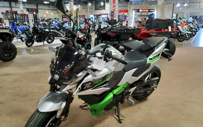 2024 Kawasaki Z7 Hybrid ABS