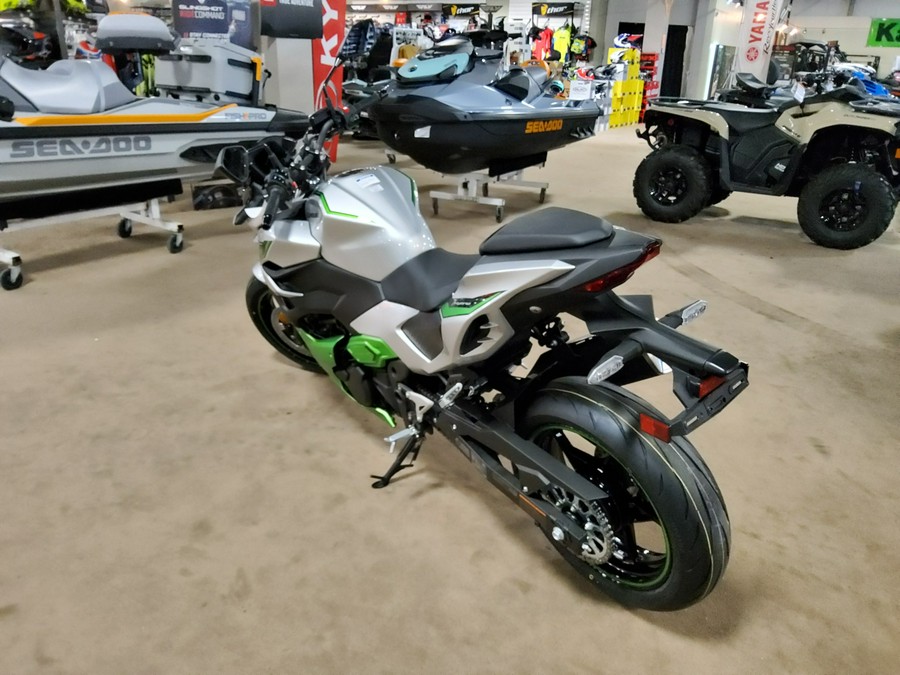 2024 Kawasaki Z7 Hybrid ABS