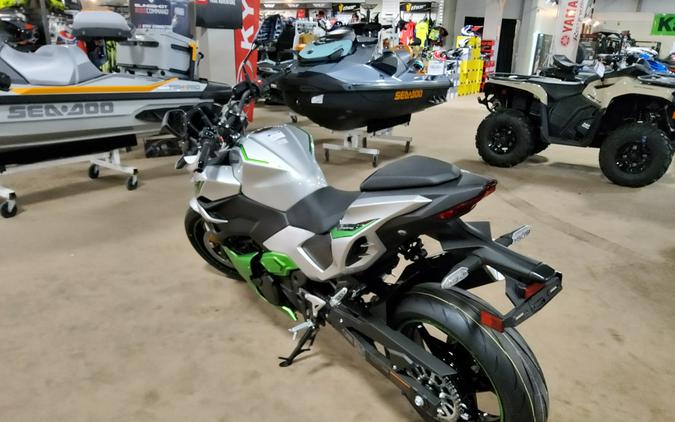 2024 Kawasaki Z7 Hybrid ABS