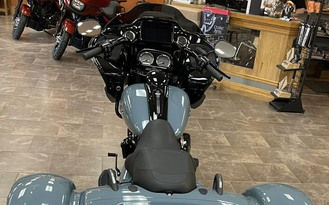 2024 Harley-Davidson Road Glide 3 Sharkskin Blue - Black Finish