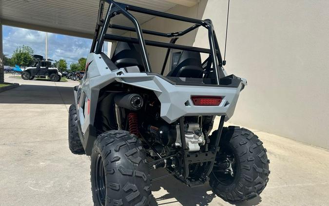 2024 Polaris RZR 200 EFI