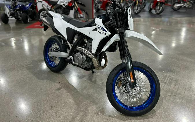 2025 Suzuki DR-Z4SM