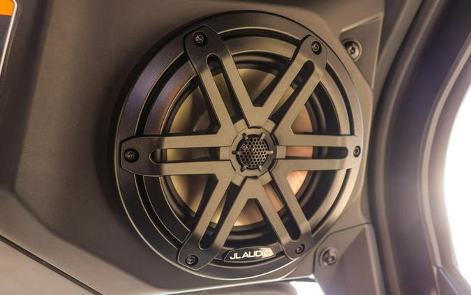 2026 Can-Am® Defender Limited HD11