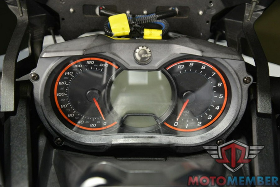 2017 Can-Am Spyder F3 6-Speed Manual (SM6)