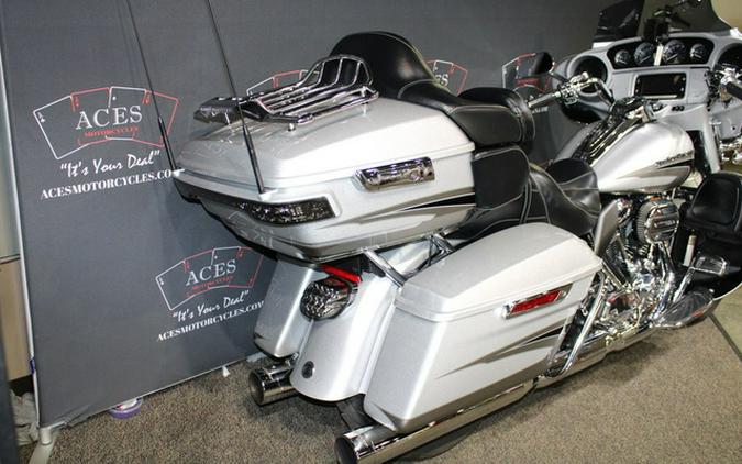 2017 Harley-Davidson Touring FLHTK SE CVO