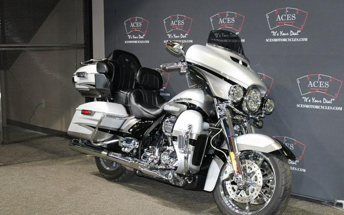 2017 Harley-Davidson Touring FLHTK SE CVO