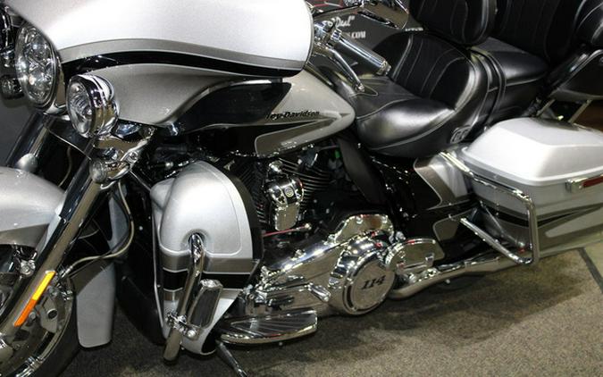 2017 Harley-Davidson Touring FLHTK SE CVO