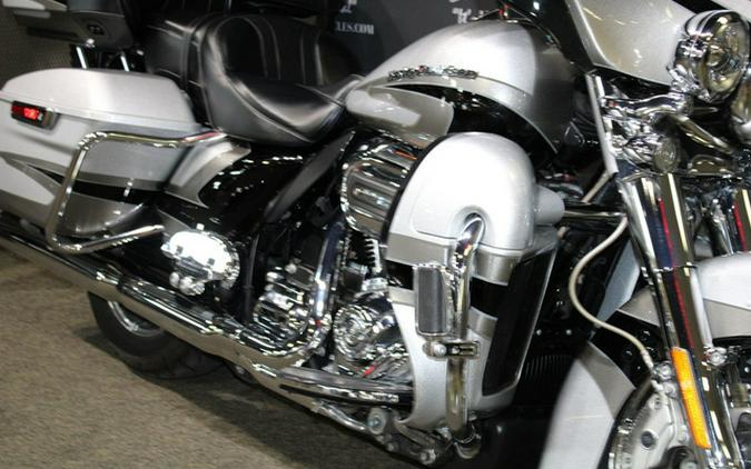 2017 Harley-Davidson Touring FLHTK SE CVO