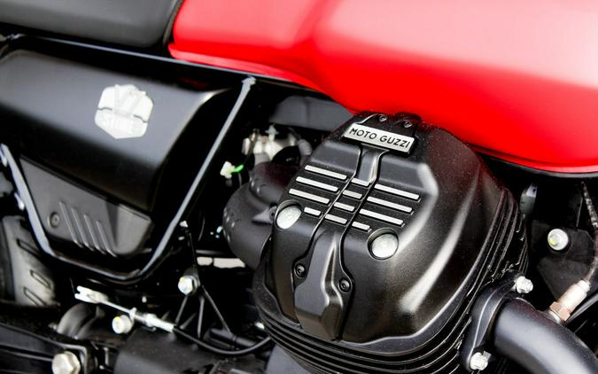 2023 Moto Guzzi V7 Stone