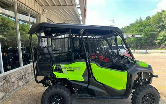 2023 Honda Pioneer 1000-5 Deluxe