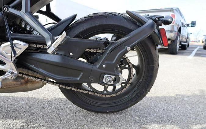 2022 Triumph Trident 660 Silver Ice Diablo Red