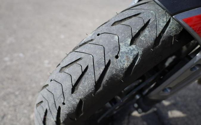 2022 Triumph Trident 660 Silver Ice Diablo Red