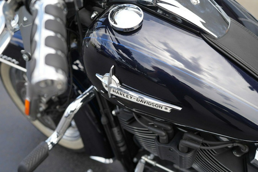 2020 Harley-Davidson FLDE - Softail Deluxe