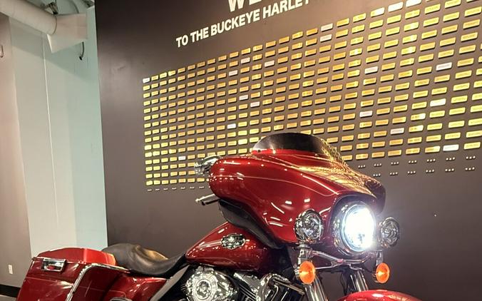 2012 Harley-Davidson® Electra Glide® Classic Ember Red Sunglo