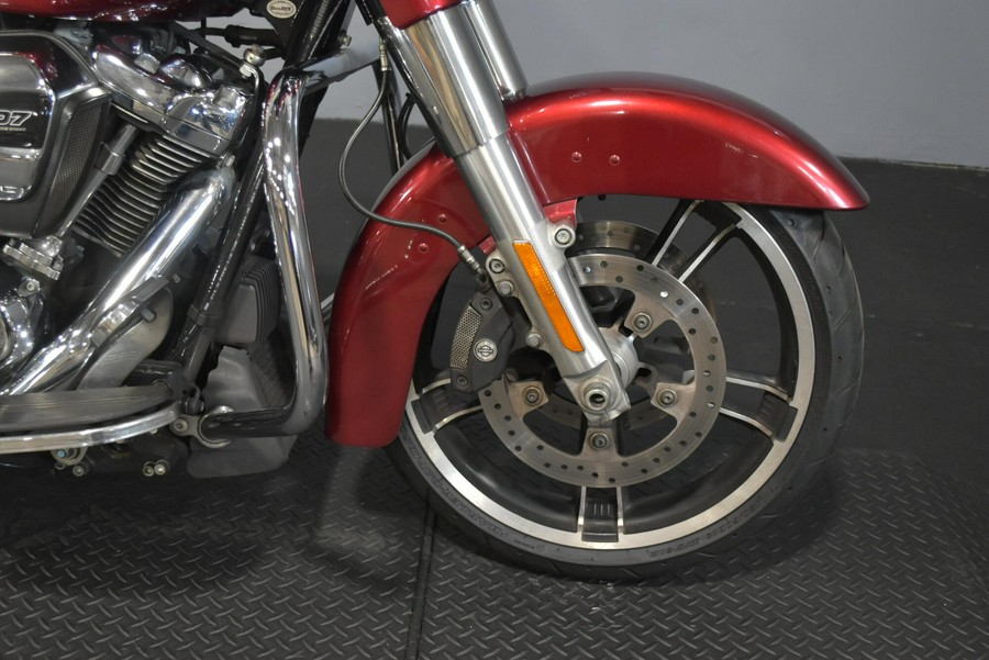 2017 Harley-Davidson Street Glide Special Velocity Red Sunglo