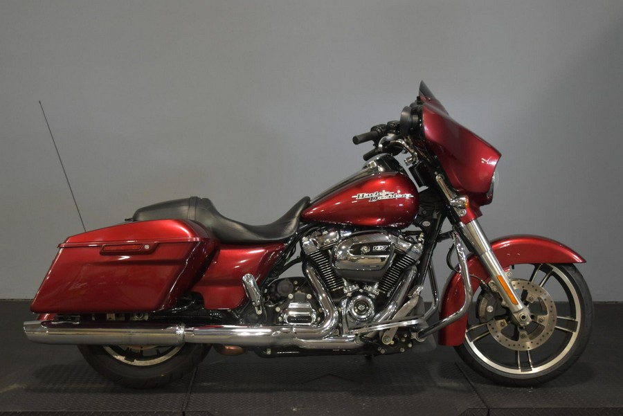 2017 Harley-Davidson Street Glide Special Velocity Red Sunglo