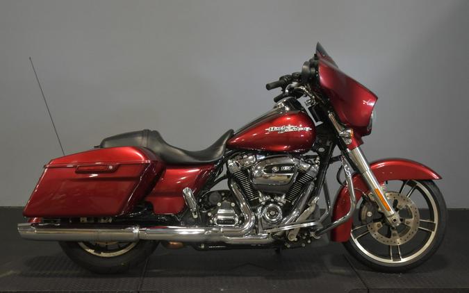 2017 Harley-Davidson Street Glide Special Velocity Red Sunglo