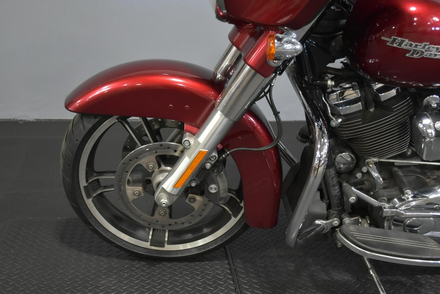 2017 Harley-Davidson Street Glide Special Velocity Red Sunglo