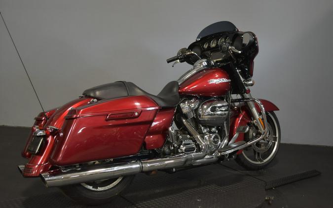 2017 Harley-Davidson Street Glide Special Velocity Red Sunglo
