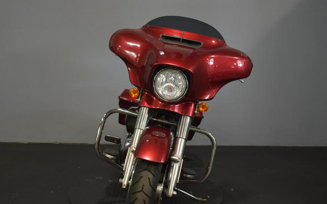 2017 Harley-Davidson Street Glide Special Velocity Red Sunglo