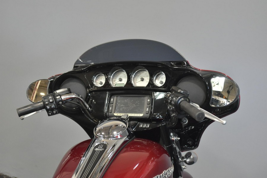 2017 Harley-Davidson Street Glide Special Velocity Red Sunglo
