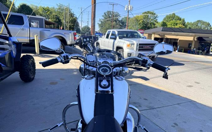 2005 Harley-Davidson Softail Deluxe FLSTNI