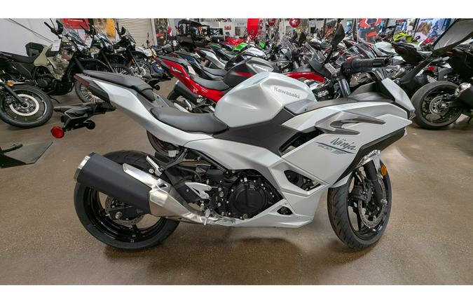 2025 Kawasaki NINJA 500 ABS
