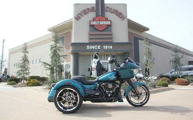 2026 Harley-Davidson Road Glide 3 Teal Thunder