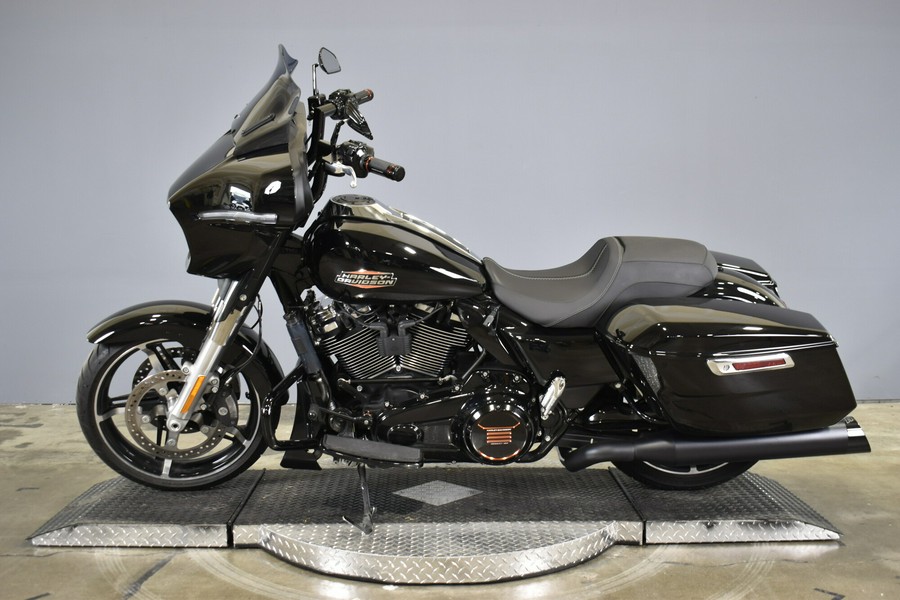 2024 Harley-Davidson Street Glide FLHX