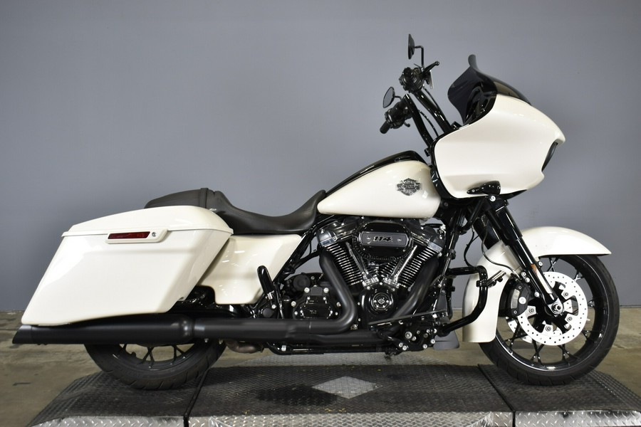 2022 Harley-Davidson Road Glide Special White Sand Pearl