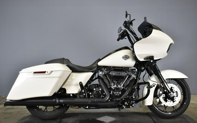 2022 Harley-Davidson Road Glide Special White Sand Pearl