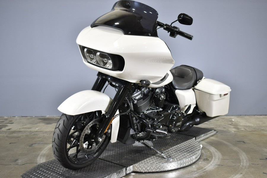 2022 Harley-Davidson Road Glide Special White Sand Pearl