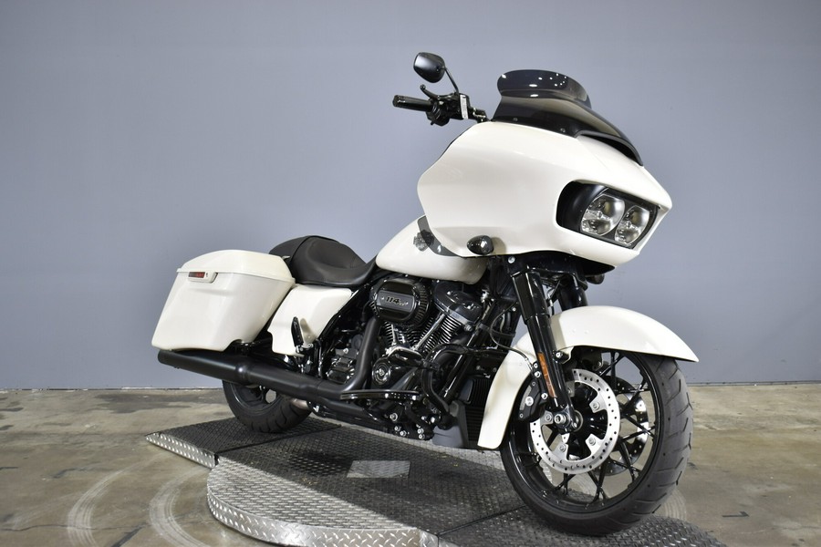 2022 Harley-Davidson Road Glide Special White Sand Pearl