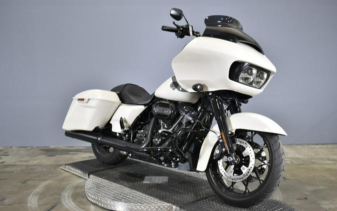 2022 Harley-Davidson Road Glide Special White Sand Pearl