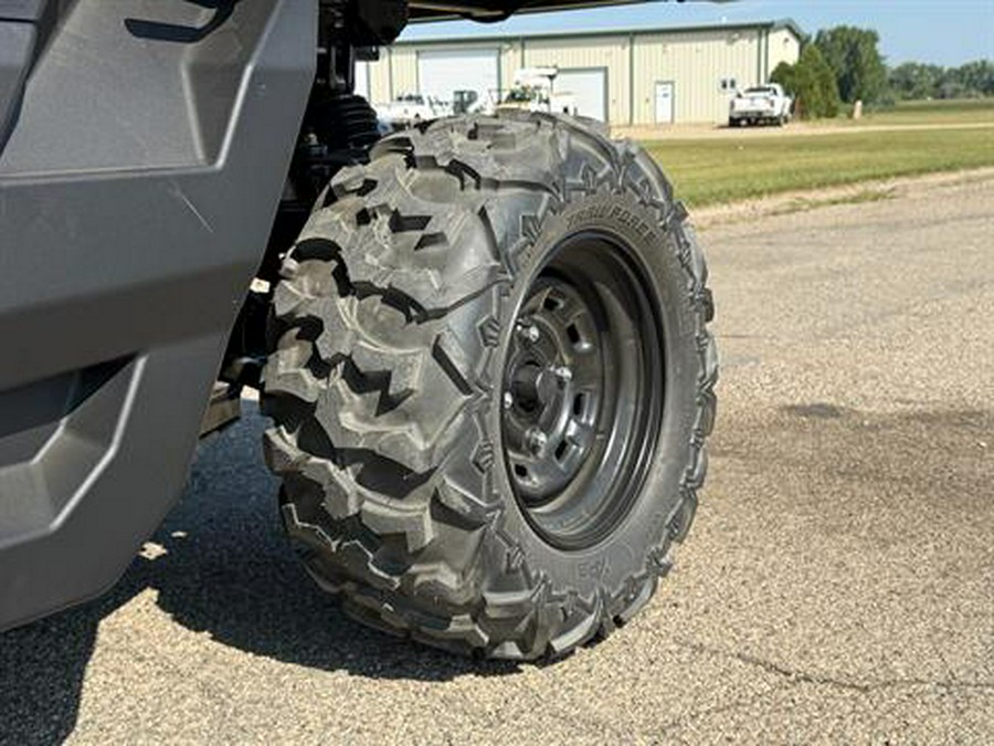 2026 Can-Am Defender MAX HD9