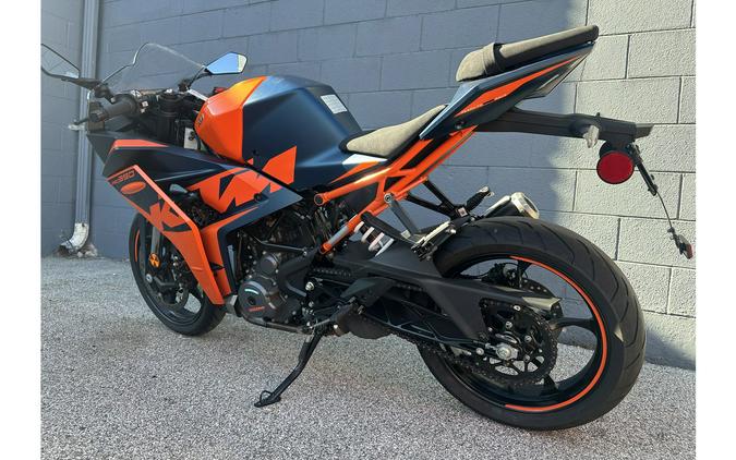 2023 KTM RC 390