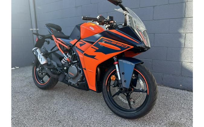 2023 KTM RC 390