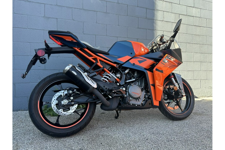 2023 KTM RC 390