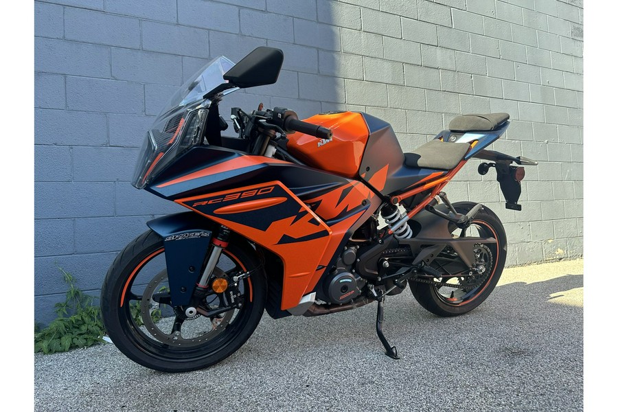 2023 KTM RC 390