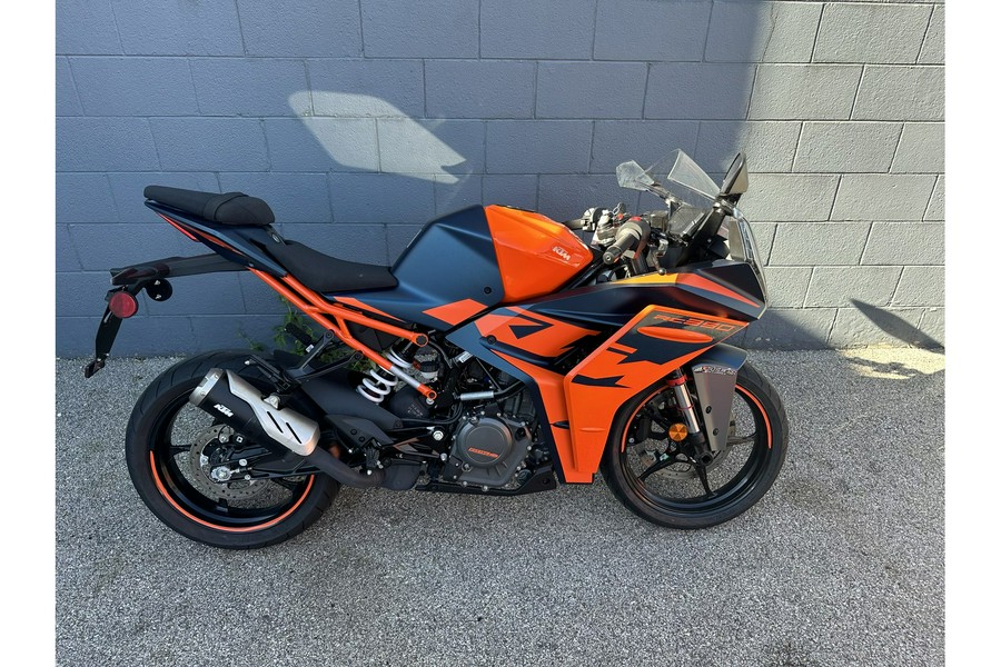 2023 KTM RC 390