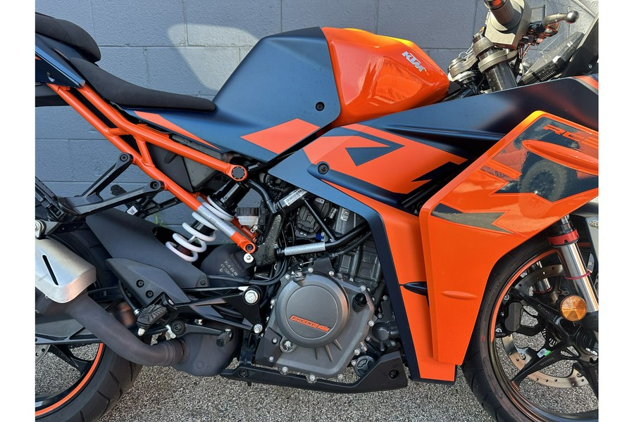 2023 KTM RC 390