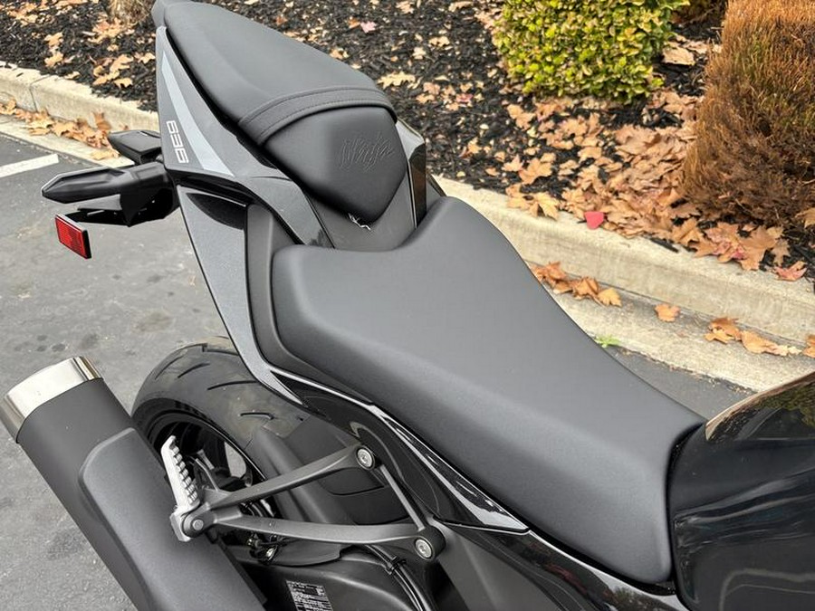 2026 Kawasaki Ninja® ZX™-6R ABS