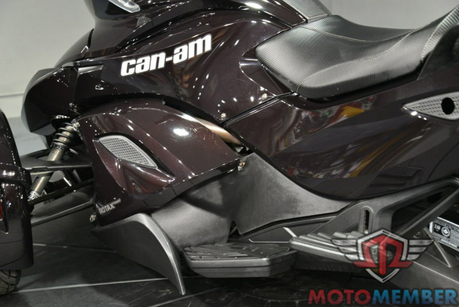 2014 Can-Am Spyder ST Limited SE5