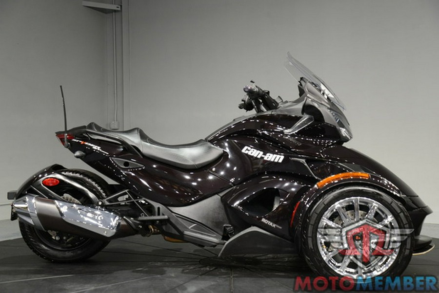 2014 Can-Am Spyder ST Limited SE5