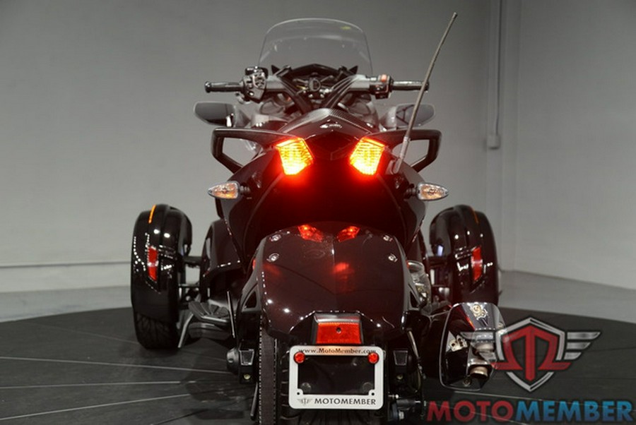 2014 Can-Am Spyder ST Limited SE5