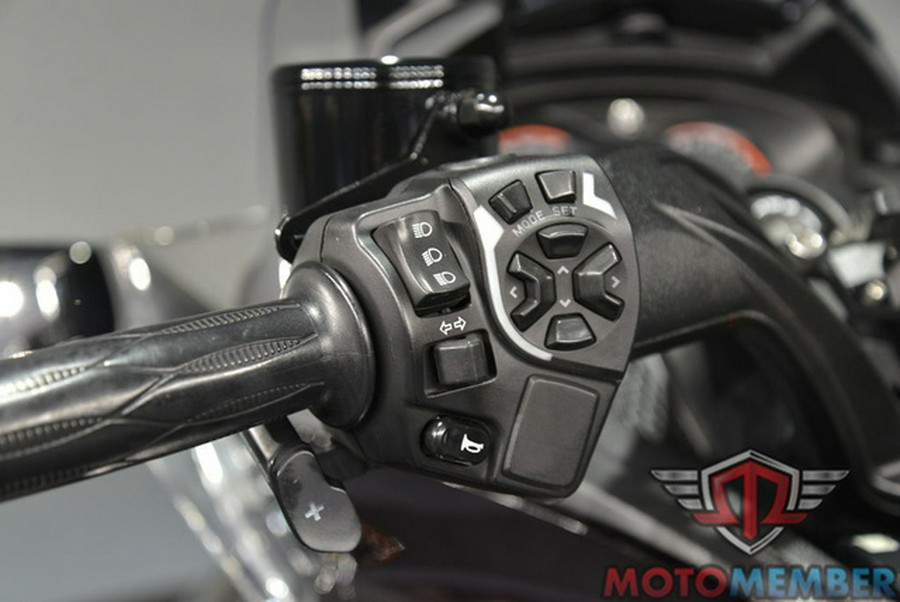 2014 Can-Am Spyder ST Limited SE5