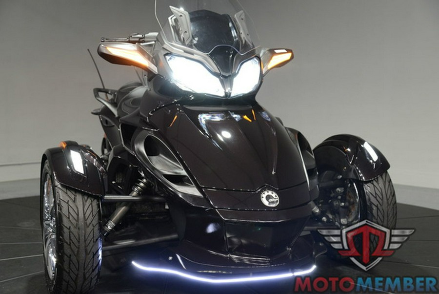 2014 Can-Am Spyder ST Limited SE5
