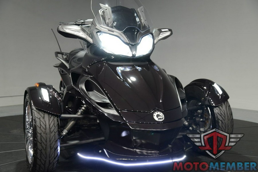 2014 Can-Am Spyder ST Limited SE5