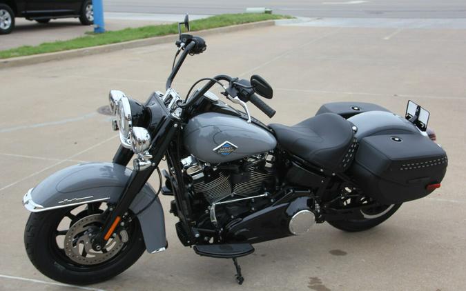 2026 Harley-Davidson Heritage Classic Dark Billiard Gray Black Solo Cast Wheels