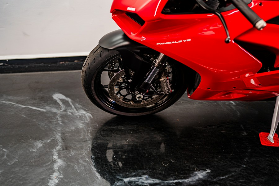 2024 Ducati Panigale V2